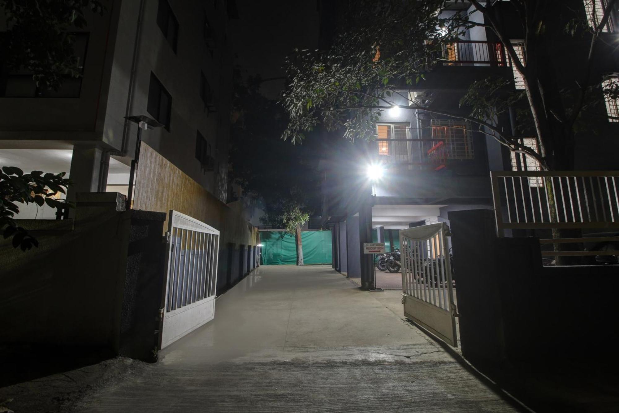 Super Collection O Grey House Hotel Pune Bagian luar foto