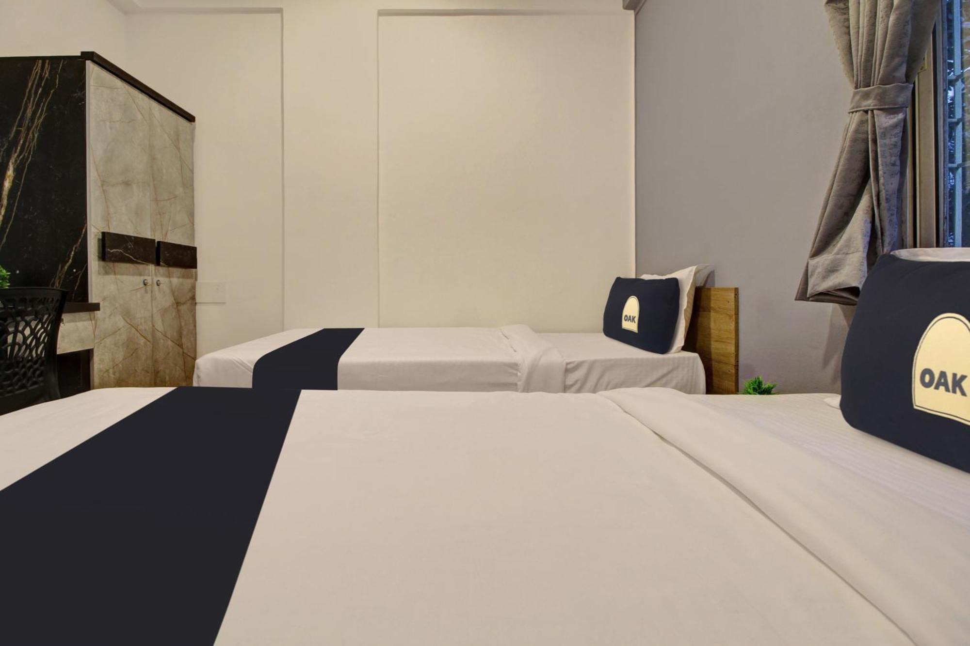 Super Collection O Grey House Hotel Pune Bagian luar foto