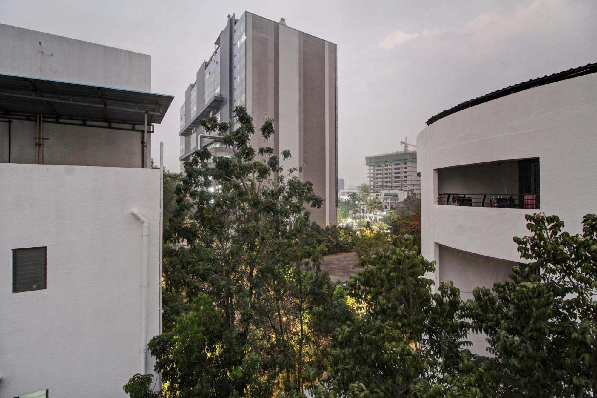 Super Collection O Grey House Hotel Pune Bagian luar foto