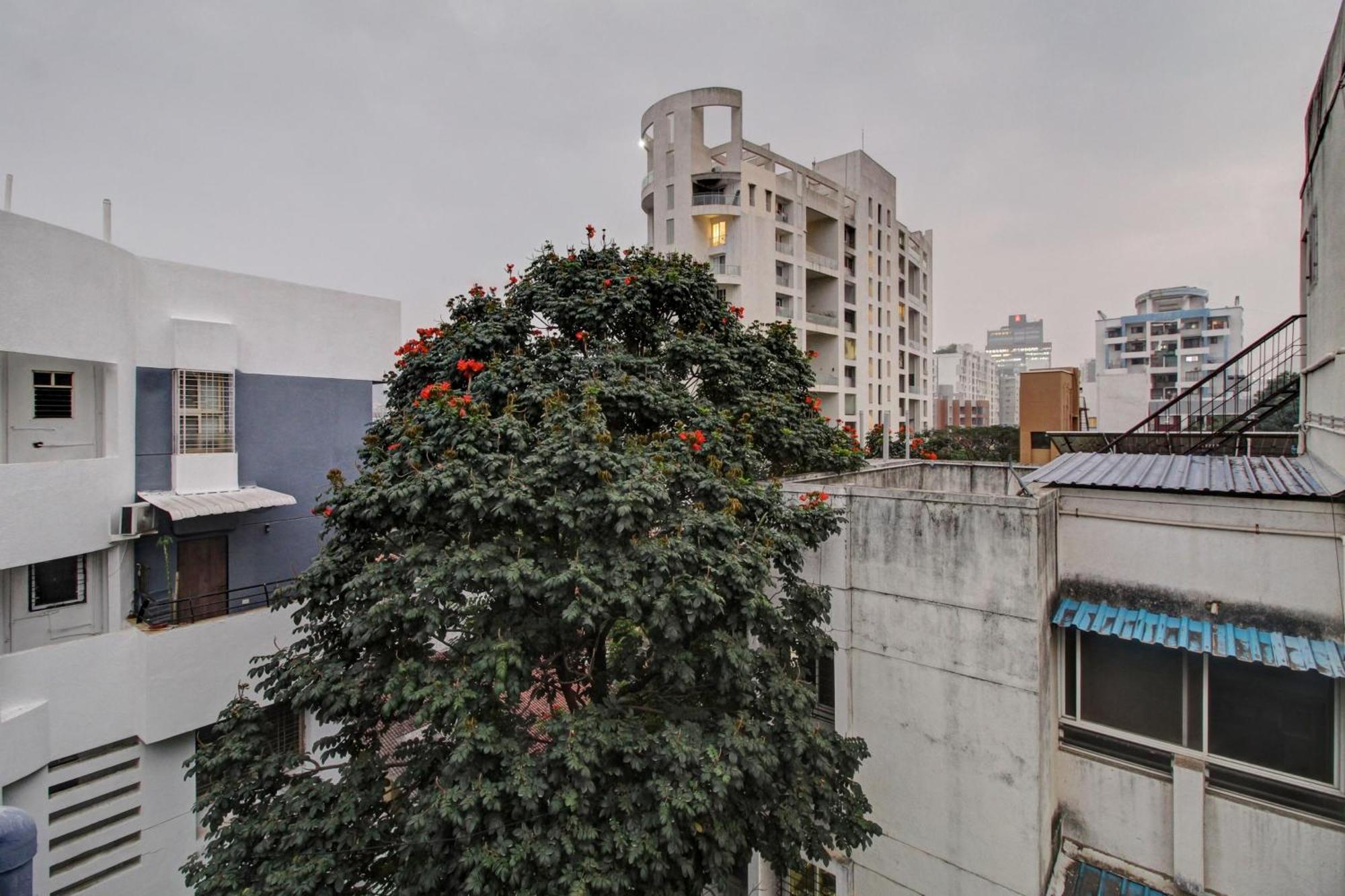 Super Collection O Grey House Hotel Pune Bagian luar foto